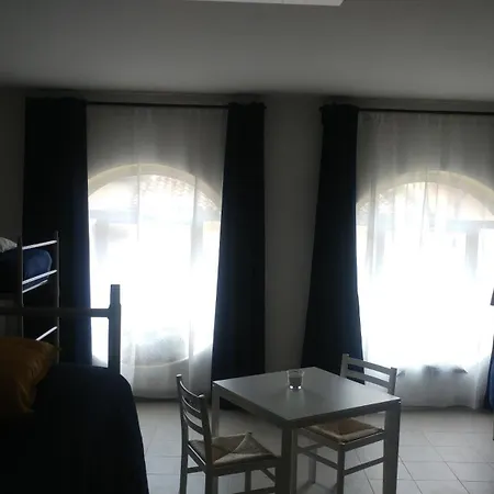 Il Castagno Auberge de jeunesse